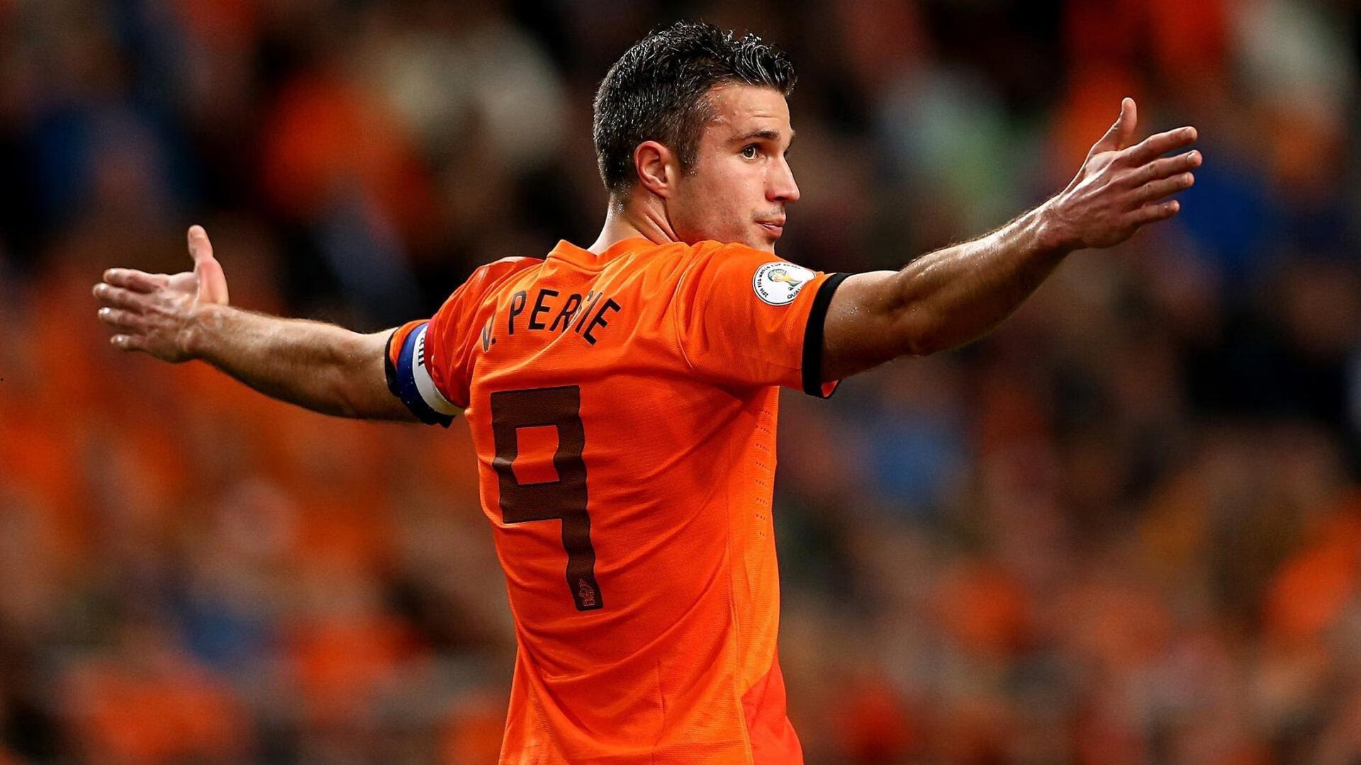 昔日泰山希望之星两年漂泊三队终被退货，邵佳一亦难激活，对比彭啸轨迹令人唏嘘